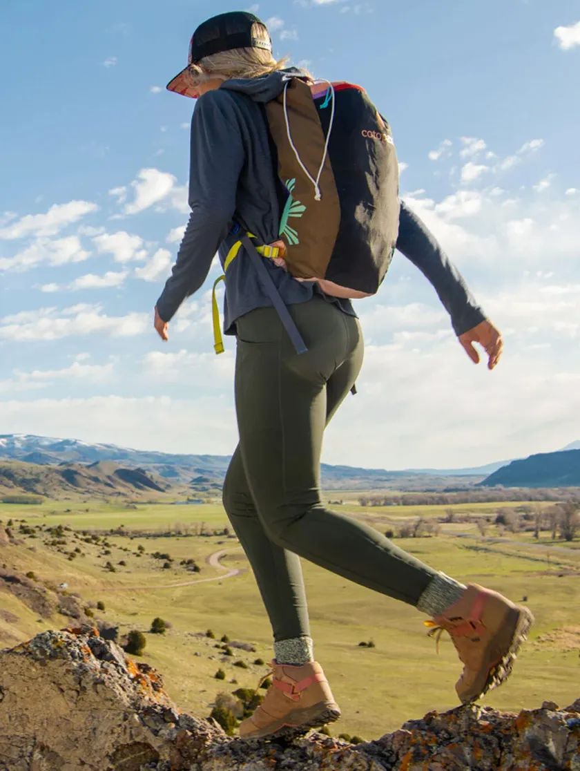 Đi leo núi và Trekking cần mang gì? 10+ vật dụng cần thiết cho chuyến đi tuyệt vời