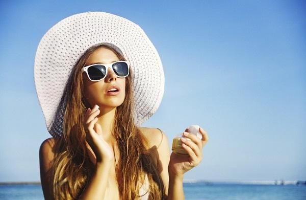 Bạn đã biết cách chọn mắt kính mát chống tia UV chất lượng và thời trang? - 8