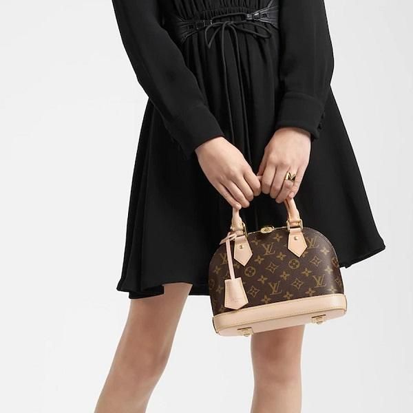 Túi Louis Vuitton Soft Trunk mới mùa Xuân Hè 2020  Harpers Bazaar