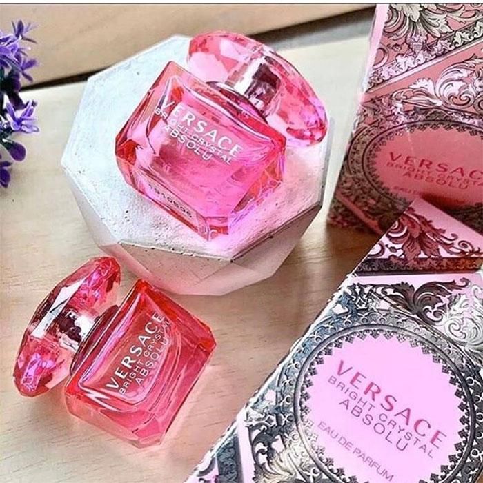 Thiết kế chai nước hoa Versace Bright Crystal Absolu 90ml