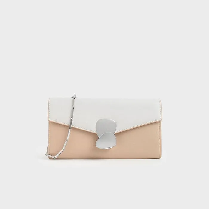 Ví Cầm Tay Nữ Charles & Keith CNK Mini Two-Tone Metal Push Lock Wallet CK6-10770415-1 Màu Be