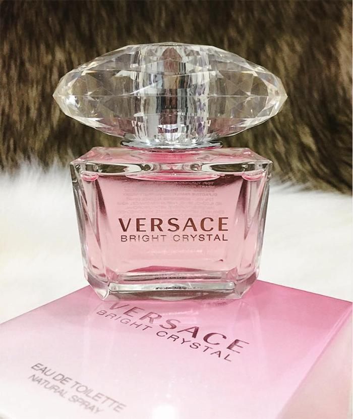 Thiết kế chai nước hoa Versace Bright Crystal 90ml