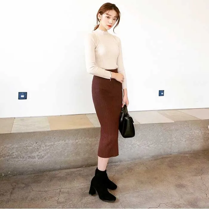 15 Outfits phối đồ với chân váy len cực sành điệu cho nàng