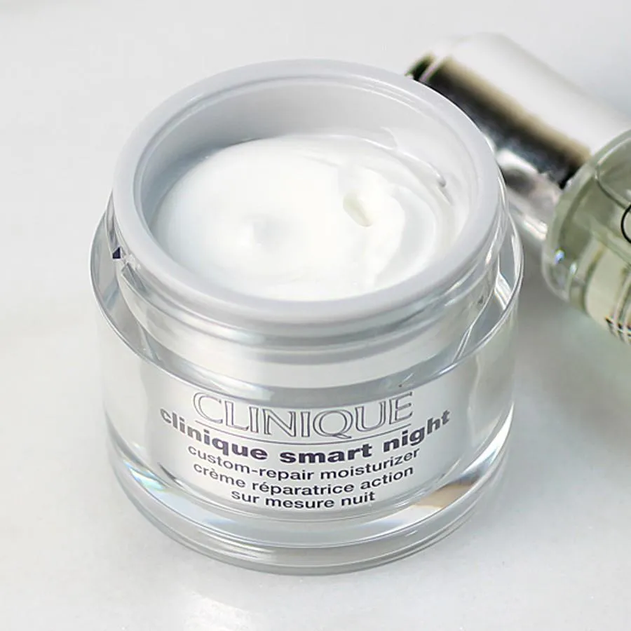 Kem Dưỡng Ẩm Ban Đêm Cho Da Hỗn Hợp Thiên Khô Clinique Smart Night Custom-Repair Moisturizer 50ml - Mỹ phẩm - Vua Hàng Hiệu
