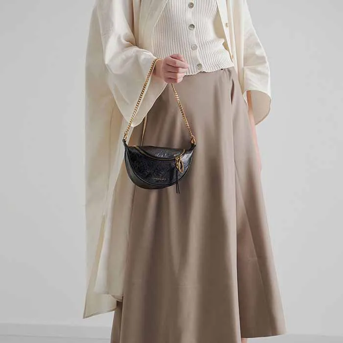 Túi Đeo Vai Nữ Charles & Keith CNK Half Moon Crossbody Bag CK2-80151064-3 Màu Đen