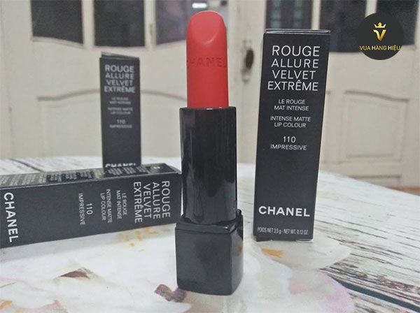 Thiết kế son Chanel Rouge Allure Velvet Extreme 110 Impressive tinh tế, độc đáo