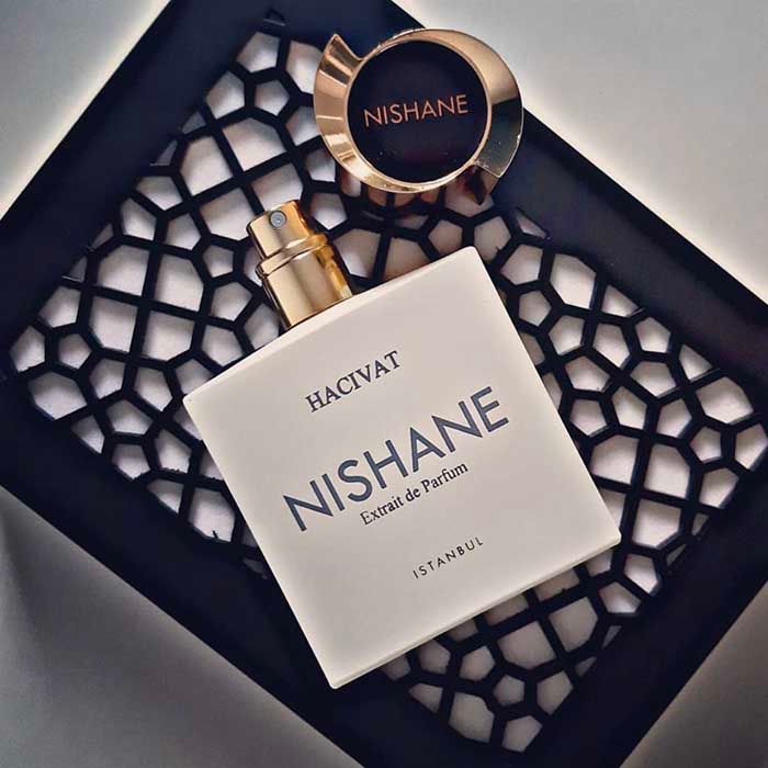 Thiết kế chai nước hoa Nishane Hacivat đơn giản, cá tính