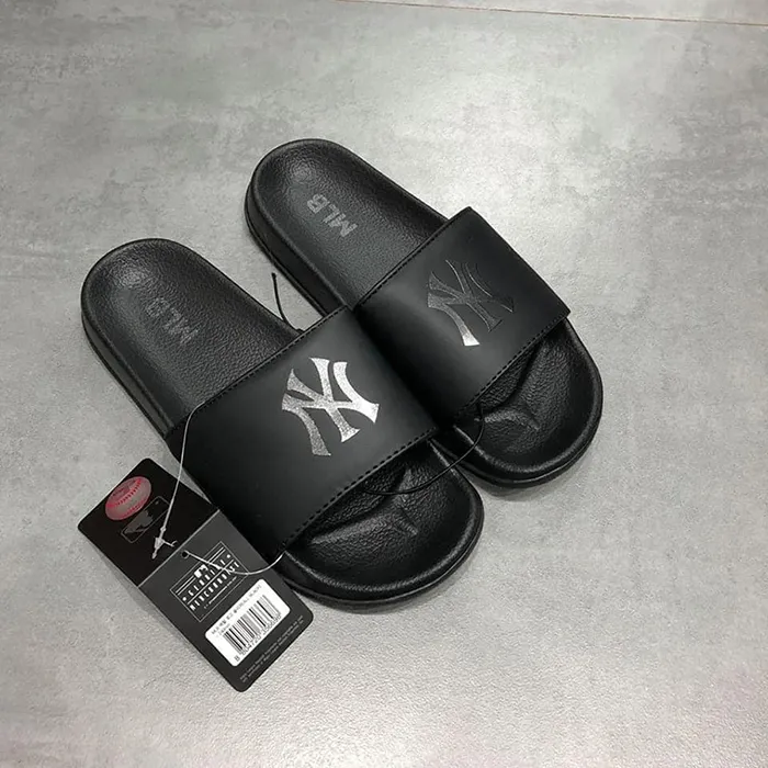 Dép MLB New York Yankee NY All Black Màu Đen Size 39
