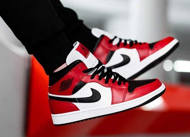 Top 10 đôi giày Nike Jordan 1 mới nhất giá chỉ từ 3 triệu - 4