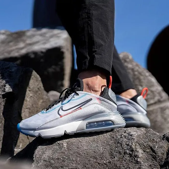 Giày Thể Thao Nike Air Max 2090 Pure Platinum Phối Màu