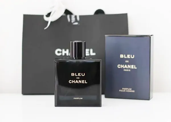 Thiết kế chai nước hoa Chanel Bleu De Chanel Parfum 50ml