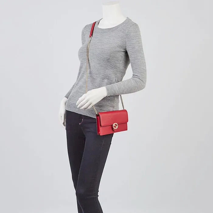 Túi Gucci Red Pebbled Leather Interlocking G Wallet On Chain Clutch Bag Màu Đỏ - Túi xách - Vua Hàng Hiệu