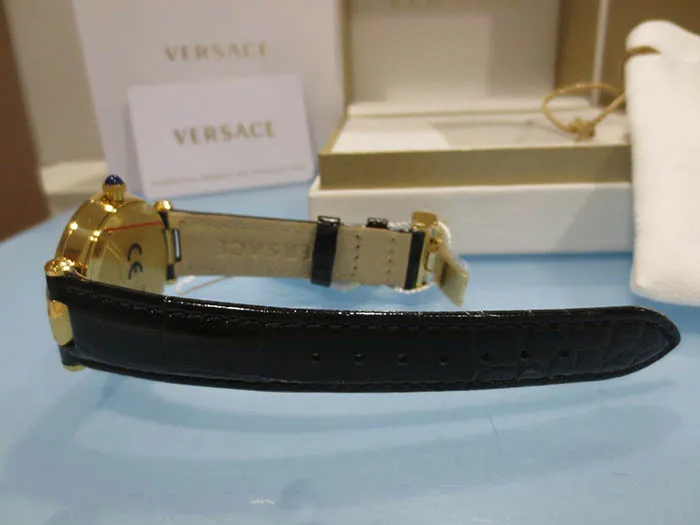 Đồng Hồ Versace Women's Revive Black Enamel Dial Leather 36 Diamonds Watch VAI060016 35mm