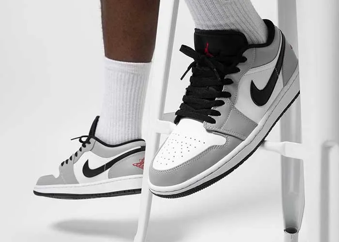 Giày Thể Thao Nike Air Jordan 1 Low Light Smoke Grey 553558-030 Size 41 - Giày - Vua Hàng Hiệu