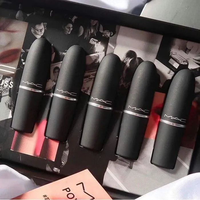 Son MAC Powder Kiss Lipstick Màu 315 Lasting Passion Màu Đỏ Hồng - Son Môi - Vua Hàng Hiệu