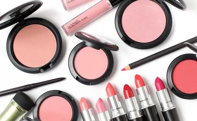 Son Mac 428 Give Me Fever Love Me Lipstick Màu Đỏ Tươi - Son Môi - Vua Hàng Hiệu