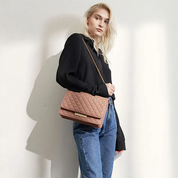 Túi Đeo Vai Nữ Charles & Keith CNK Quilted Shoulder Bag 20840075 Màu Hồng