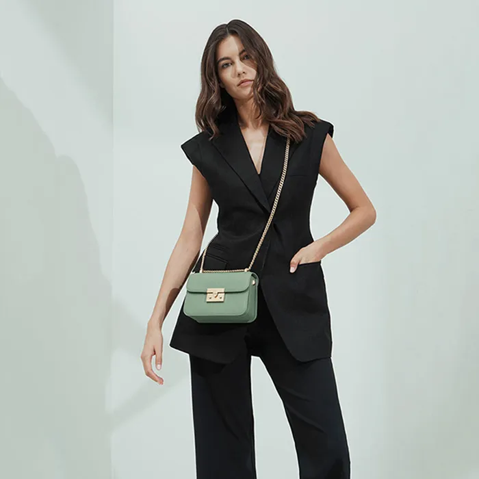 Túi Xách Nữ Charles & Keith CNK Metallic Push-Lock Evening Bag CK2-80701077 Màu Xanh Green