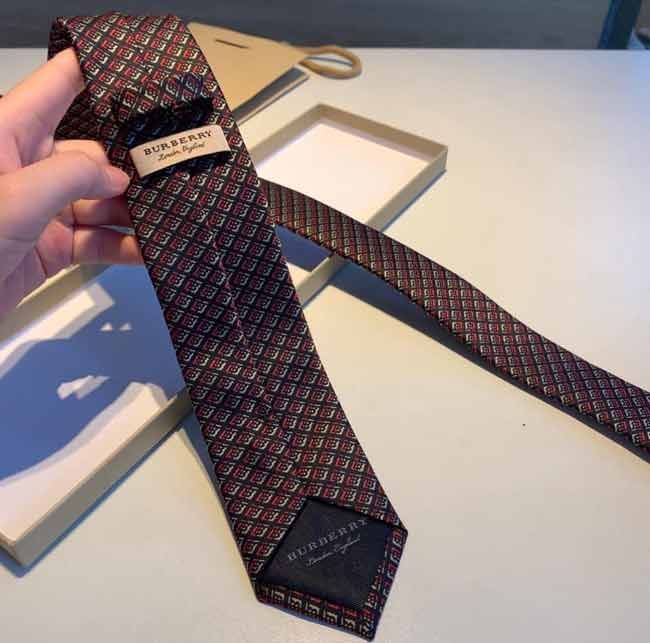 7 thương hiệu cà vạt cao cấp nổi tiếng nhất thế giới - 3