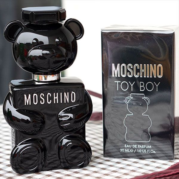 Hương thơm của nước hoa Moschino Toy Boy dịu dàng, năng động 30ml