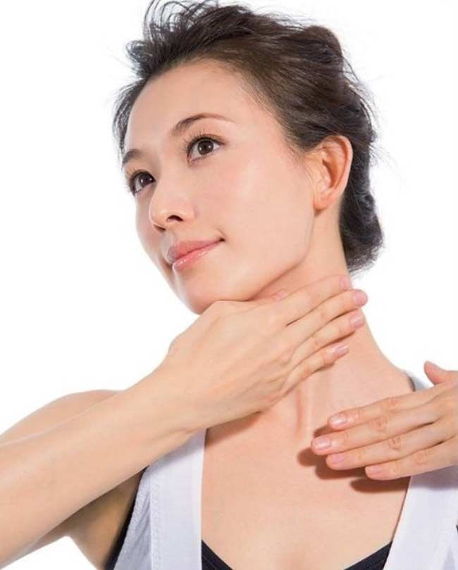 Hướng dẫn cách massage da mặt chống nhăn và chảy xệ hiệu quả tại nhà - 11