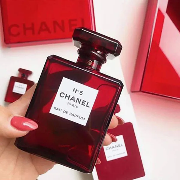 5 lọ nước hoa Chanel làm nên phong cách quý cô Paris
