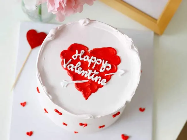 Món quà tặng Valentine trắng: Hãy tặng cho người mình yêu thương món quà ngọt ngào và đầy ý nghĩa nhân ngày lễ tình nhân đặc biệt này. Hãy cùng tham khảo những gợi ý đầy sáng tạo và ý nghĩa để tạo nên một món quà đáng nhớ nhé.