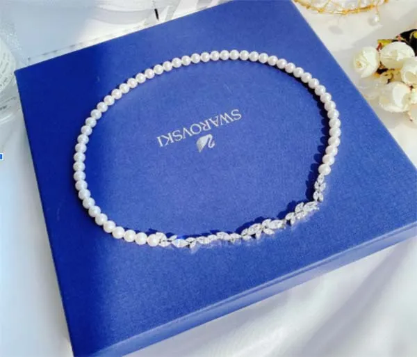 Dây Chuyền Swarovski Louison Imitation Pearl Crystal Leaf Necklace - Trang sức - Vua Hàng Hiệu