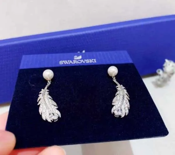 Khuyên Tai Swarovski Nice Pierced Earrings White Rhodium Plated - Trang sức - Vua Hàng Hiệu