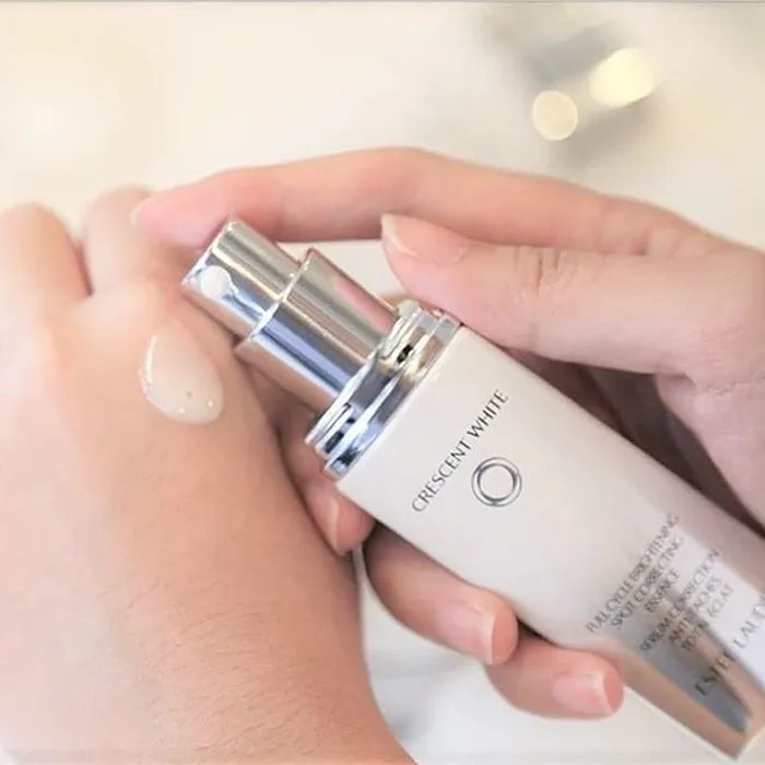 Tinh chất Hỗ Trợ Dưỡng Trắng Estee Lauder Crescent White Full Cycle Brightening Spot Correcting Essence 30ml - Mỹ phẩm - Vua Hàng Hiệu