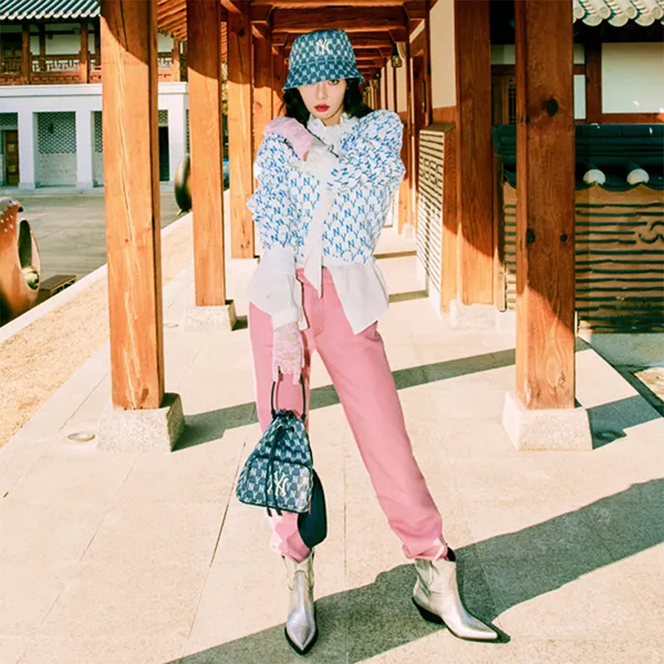 Túi Đeo Chéo MLB Monogram Jacquard Bucket Bag New Yankees 32BG34111-50N Màu Xanh Bò