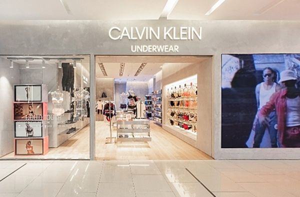 Ví Calvin Klein Họa Tiết CK PVN519 Màu Đen Xám - 2