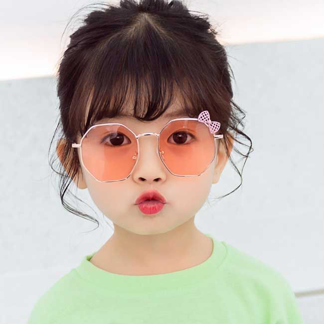 Top 15 mẫu kính mát Rayban trẻ em chống tia UV cực tốt bảo vệ mắt hoàn hảo - 14
