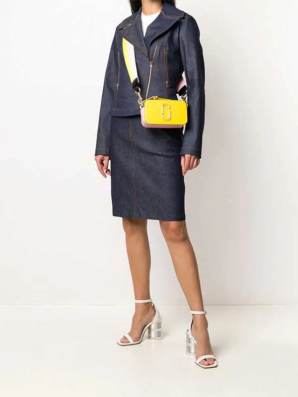 Túi Đeo Chéo Marc Jacobs The Snapshot Bag Item Màu Vàng