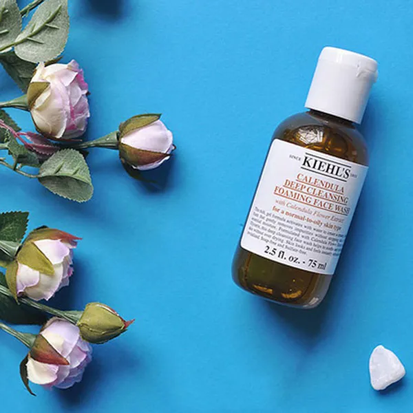 Sữa Rửa Mặt Hoa Cúc Kiehl's Calendula Deep Cleansing Foaming Face Wash Chai 75ml