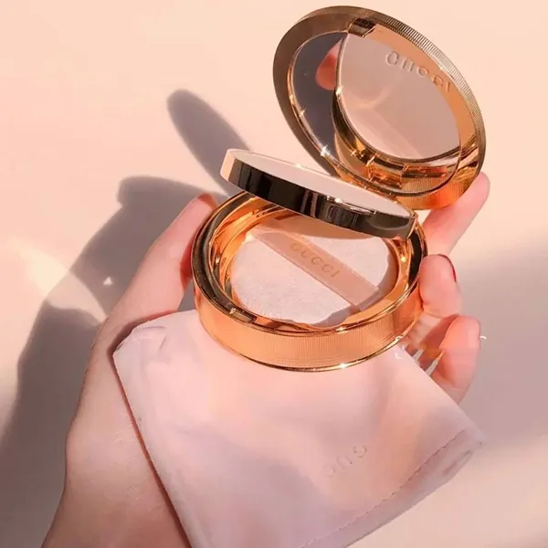 Phấn Phủ Gucci Poudre De Beauté Màu Mat Naturel 02