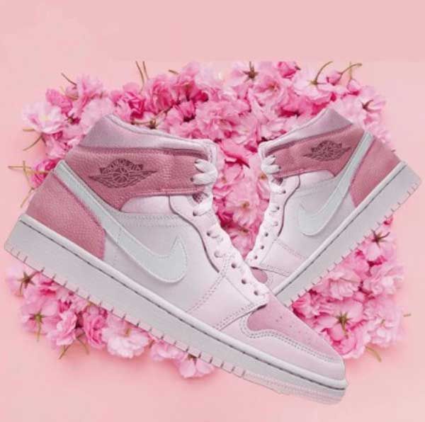 Top 8 đôi giày Nike nữ màu hồng ngọt ngào mẫu mới nhất năm nay - 1
