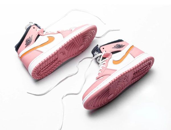 Top 8 đôi giày Nike nữ màu hồng ngọt ngào mẫu mới nhất năm nay - 10