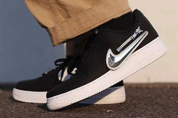 Giày Nike Air Force 1 Black Zip Swoosh Màu Đen