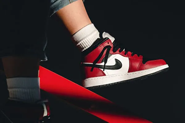 Giày Nike Jordan 1 Mid Chicago Black Toe 554724-069/554725-069 Màu Đỏ Size 42.5 - 2