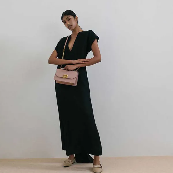 Túi Đeo Vai Nữ Charles & Keith CNK Metallic Push-Lock Crossbody Bag Màu Hồng