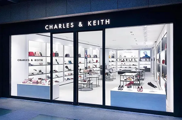 Túi Đeo Chéo Nữ Charles & Keith CNK Croc-Effect Double Top Handle Bag CK2-50270471 Màu Hồng Nhạt