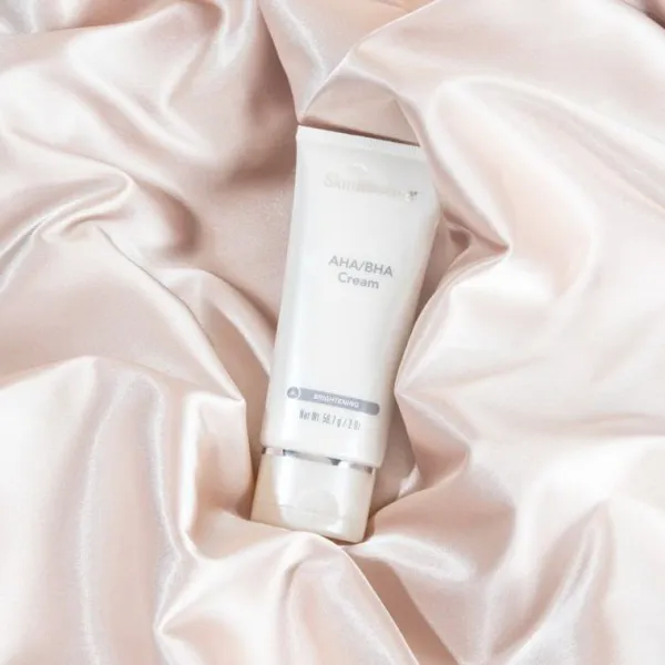Kem Dưỡng Sáng Da SkinMedica AHA/BHA Cream 56.7g
