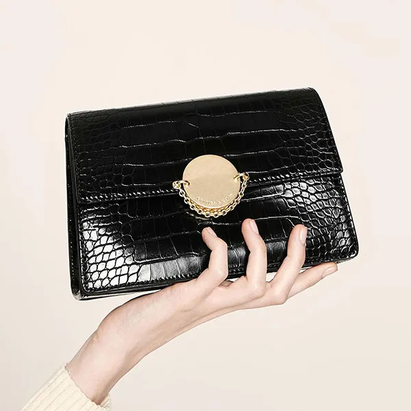 Túi Đeo Chéo Nữ Charles & Keith CNK Croc-Effect Chain Link Crossbody Bag 80270441-1 Màu Đen