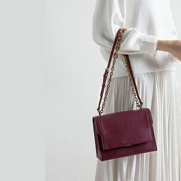 Túi Đeo Vai Nữ Charles & Keith CNK Chain Link Embossed Crossbody Bag 80700905 Màu Đỏ Mận