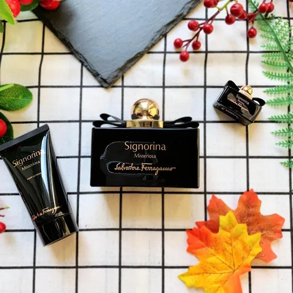 Gift Set Nước Hoa Salvatore Ferragamo Signorina Misteriosa EDP