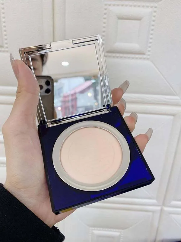 Phấn Phủ La Prairie Skin Caviar Powder Foundation SPF 15 UVA/PA++ Màu NW10 Tender Ivory 9g