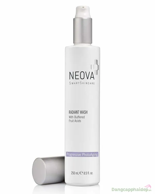 Sữa Rửa Mặt Làm Sạch Sâu Và Sáng Da Neova Radiant Wash 250ml