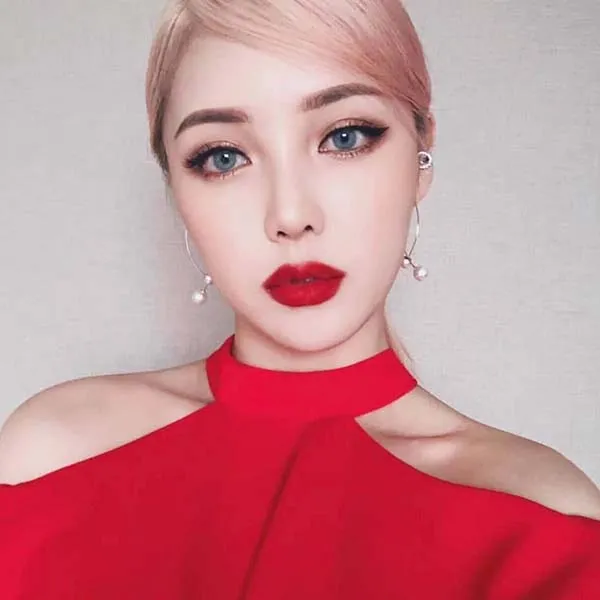 Son Pat McGrath Labs Matte 049 Forbidden Love Màu Đỏ Tươi