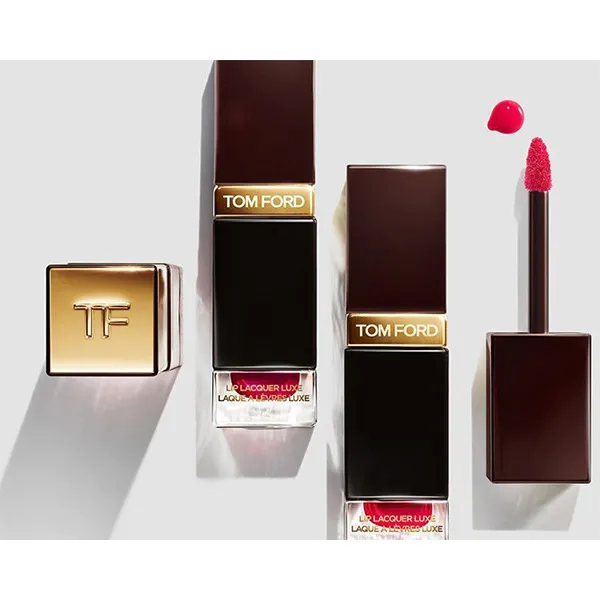 Son Tom Ford Lip Lacquer Luxe Matte 08 Overpower Màu Đỏ Tươi
